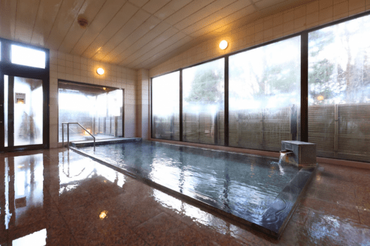 【ねえねの湯（女性大浴場）】pH9.1アルカリ性の天然温泉を加水せず使用しています。