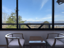 【仙の館】和室12.5畳。窓からの眺め