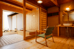 【躑躅（つつじ）】離れ檜風呂付きのお部屋