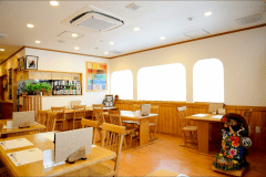 【食彩どんぐり】当館から徒歩2分・お城通りへ出てすぐ