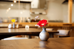 ダイニング「GOKAN」お食事はこちらでお召し上がりください。