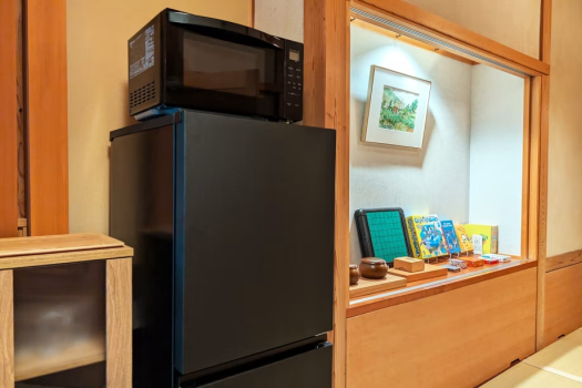 【松濤亭】冷凍庫付き冷蔵庫･電子レンジ完備