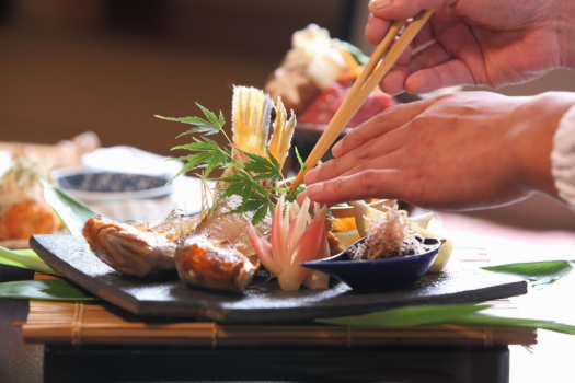 素材の味を大切に、旬の味覚を調理致します