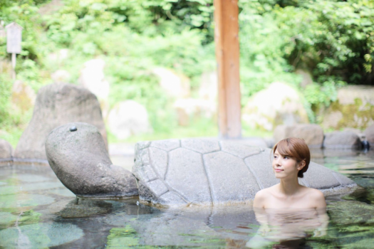 季節の風を感じながら極上の入浴をお楽しみください