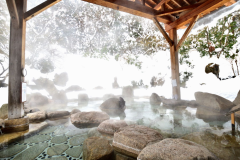 【冬の露天風呂】銀世界の中で開放感溢れる極上入浴