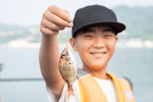 *【敷地内アクティビティ】専用桟橋で釣り体験