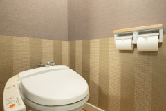 *【部屋】純和風タイプのトイレ付の和室10畳のトイレです。