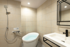 *【部屋】バストイレ付洋室ツインの洋風バスタブ