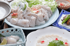 *【食事】三年とらふぐ尽くし会席（一例）