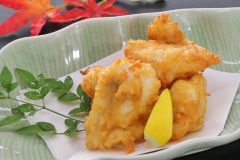 *【食事】ふぐの唐揚げ(一例) *【食事】ふぐの唐揚げ(一例)
