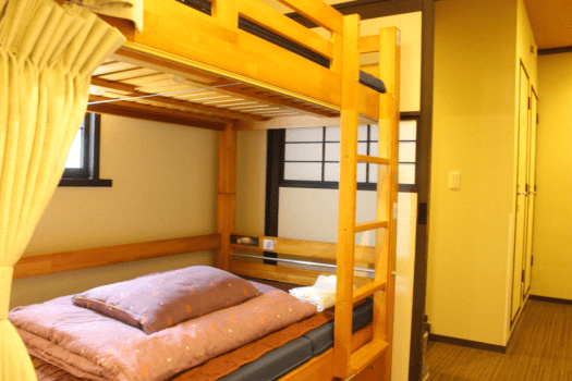 Mixed dormitory en-suite