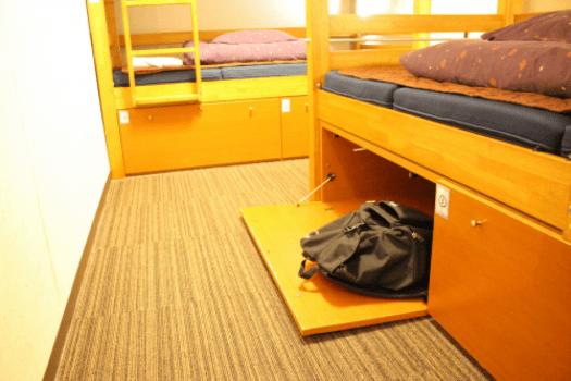 Mixed dormitory en-suite