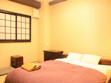 Double Room with Private Bathroom [No view]