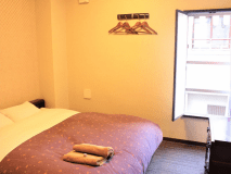 ダブルルーム（シャワー付き）