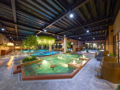 「長崎温泉Ark Land Spa」温水スパで一日中お楽しみいただけます。
