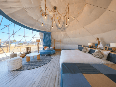 GRAX terrace／海に面したグランピングサイト。プライベート感ある快適な滞在を楽しめます。