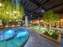 「長崎温泉Ark Land Spa」温水スパで一日中お楽しみいただけます。