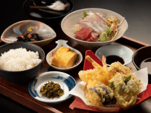 【日帰り：平日限定・家族風呂5時間+お食事+スパテーマパーク】贅沢日帰り島ごもり！網元ランチ付き家族風呂5時間パック