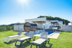 A棟〈プレジデンシャル	V.I.Pスイート Pool＆Spa〉｜プール／サウナ／ジャグジー／露天温泉