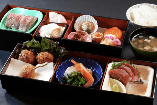 松花堂弁当