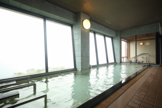 津軽海峡を一望できる展望風呂（※男女）