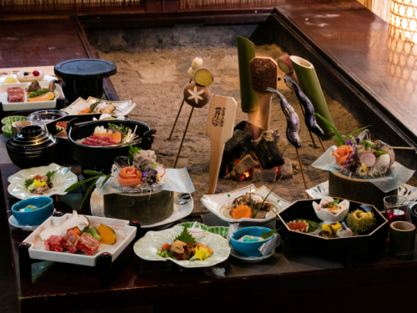 囲炉裏会席のグレードアップ料理