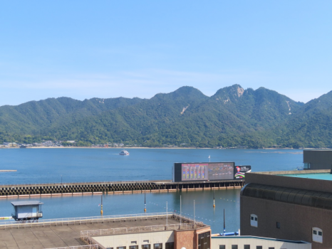 屋上からの宮島