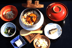 【炭酸水素イオンの自慢の美人のお湯満喫夕食付】館内はソフトドリンクサービス・揚げミニお好み焼き食べ放題