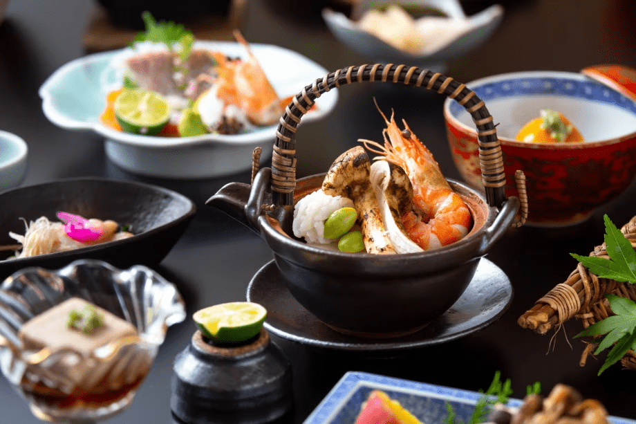 【お日にち限定特別価格・スタンダード和食会席】健康朝食と天然温泉、ラウンジで飲める信州ワインで癒しの休日【得旅】
