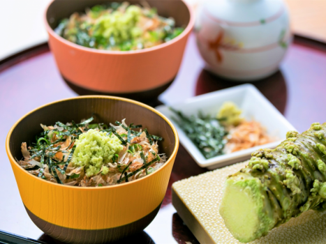 【安曇野の恵みを味わえる野菜たっぷりの朝食と美肌温泉】B＆Bで夕食は街中でお好きなものをチョイス［朝が好きになる］