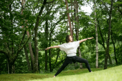 森の朝ヨガ体験