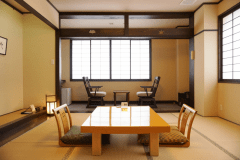 本館・山側・和室（８畳）客室例②