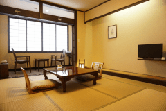 本館・山側・和室（７畳）客室例①