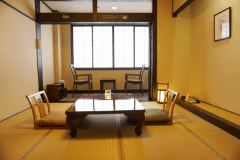 本館・山側・和室（７畳）客室例②