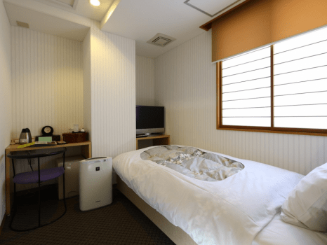 ■【シングルルーム】ビジネスや気ままな一人旅にも　お部屋に温泉はありませんが貸切露天風呂や大浴場でリーズナブルに温泉を満喫いただけます