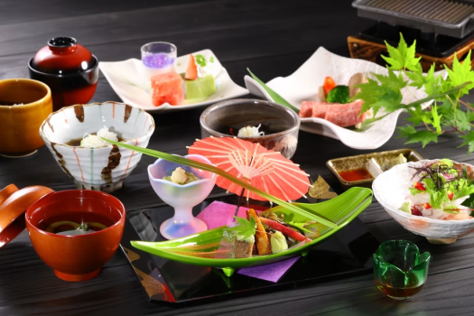 ミニ懐石コース　初夏のお料理一例