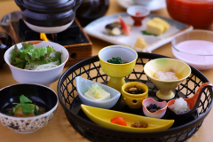 ■玉之湯の朝ごはん 一例　信州の食材ふんだんに体に優しい朝食です