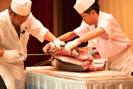 【夏のビール祭！】7月26日は大迫力の本鮪解体ショーを開催★120分飲み放題付！