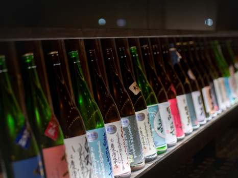 【日本酒Bar香林】福島県内の全酒蔵の日本酒を取り揃えております。