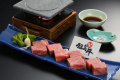 【お肉＆お酒好きな方必見★】A4ランク以上の福島牛200ｇを溶岩焼で♪福島のお酒付き☆