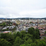 飛騨の山並みと町並をお愉しみください