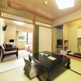 和室（6畳又は8畳）と洋室（ＴＷ）がひとつになったお部屋です