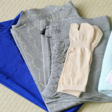 館内でご利用いただける「作務衣」、スリッパのかわりに「足袋靴下」、歯ブラシセットをご用意