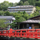 城山の高台に佇む宝生閣は、古い町並へ徒歩３分と観光に便利です