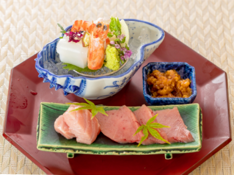 御造り-マグロ、車海老、境港旬のとれたて２種、あわ醤油、梅肉