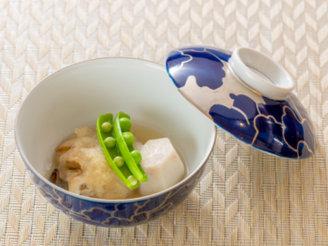 焚合せ　隠岐産岩ガキ、おろし煮、小芋、青味