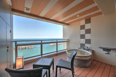 游月は全室オーシャンビュー、全室温泉の露天風呂付