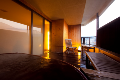 露天風呂付客室一例