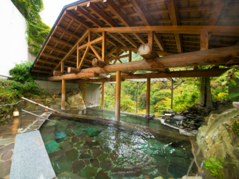 【四季舞台-たな田】時間を忘れる程に見とれる“ダイナミックな風景”が目の前に広がります。