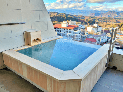 【706】爽快感が最高！景色と温泉がひとつに繋がる、絶景インフィニティ露天風呂を堪能頂けるお部屋です。